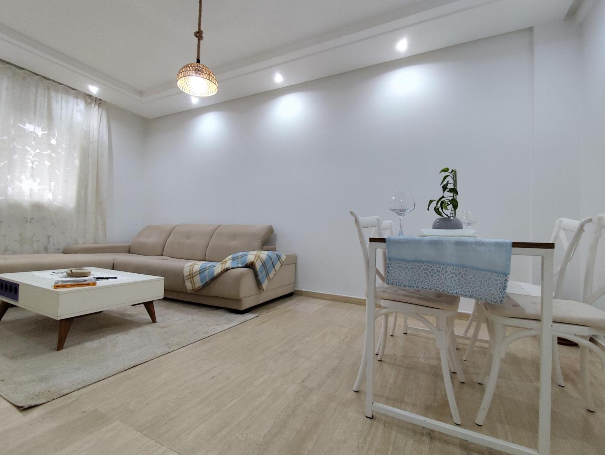 Laouina Apartment *