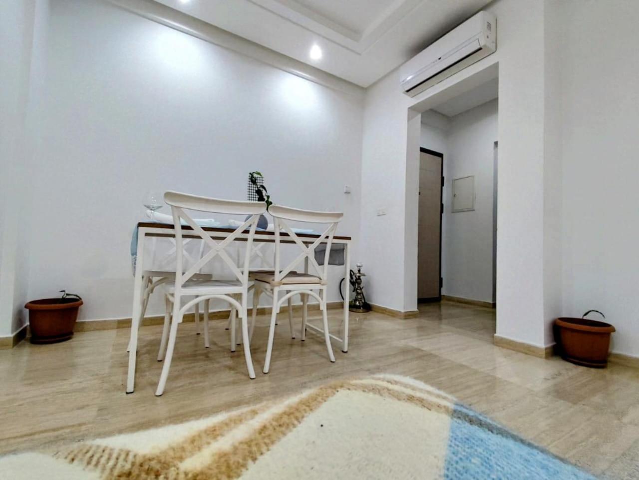 Laouina Apartment